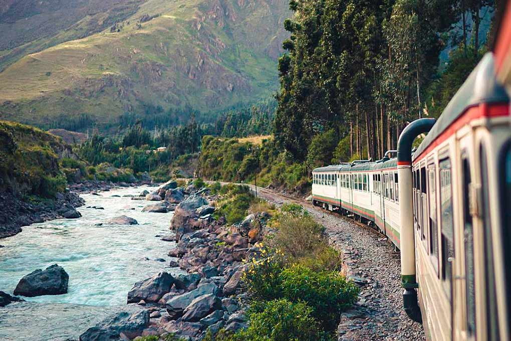 Inca Rail trains to Machu Picchu