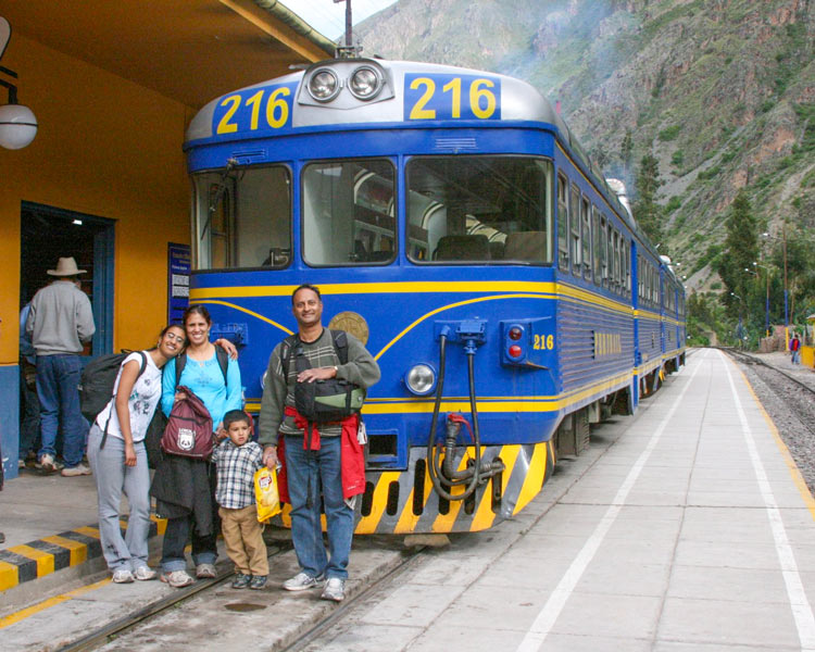 How does the bimodal service (bus + train) work? Pros and cons